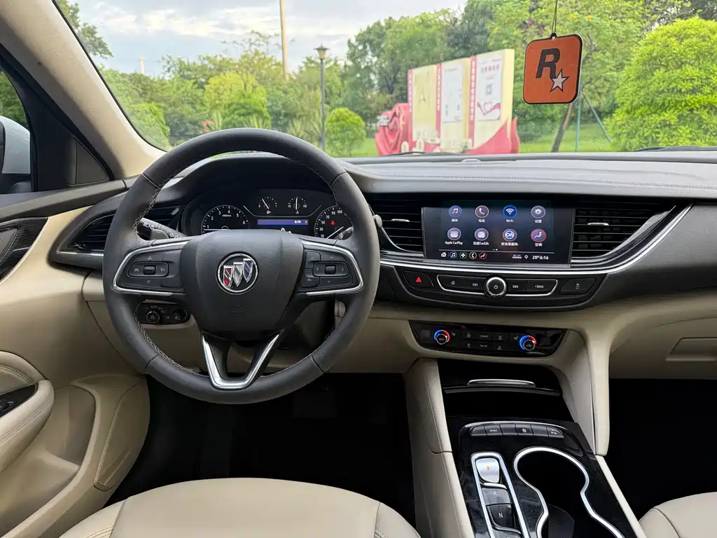 Buick Regal — миниатюра 10