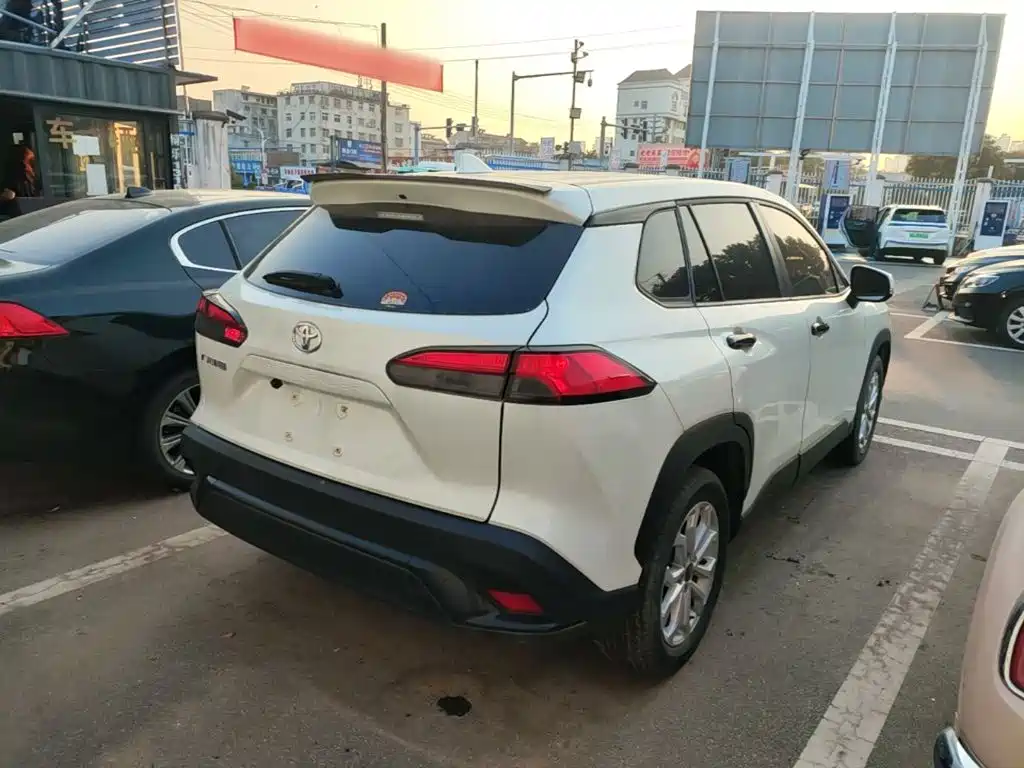 Toyota Frontlander — миниатюра 7