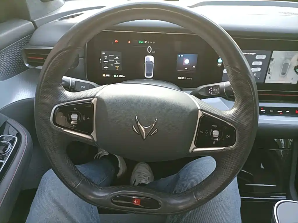 ARCFOX Alpha S — миниатюра 11