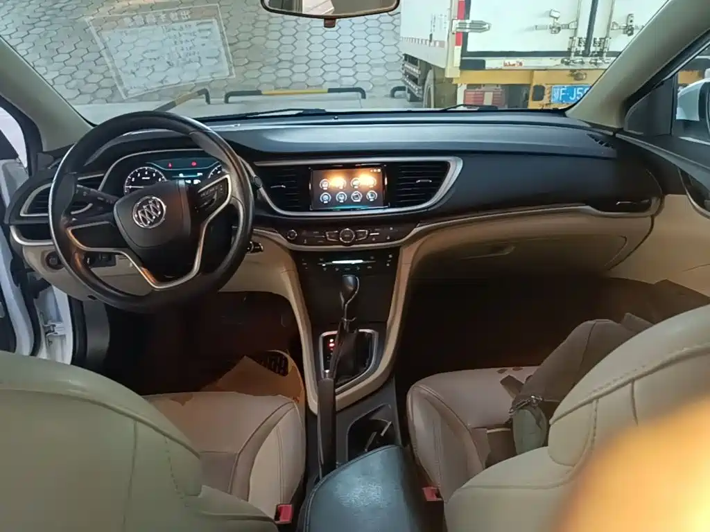 Buick Excelle — миниатюра 10