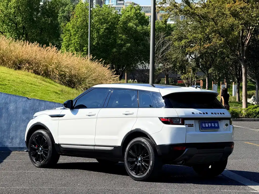 Land Rover Evoque — миниатюра 19