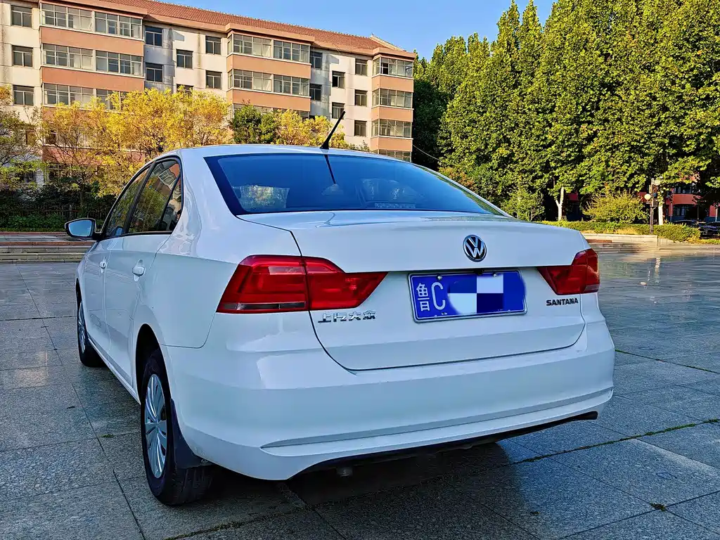 Volkswagen Santana — миниатюра 17