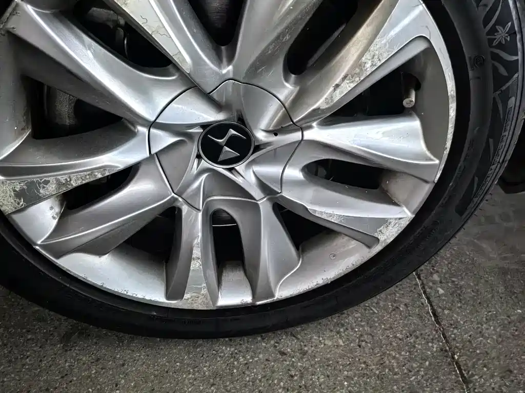 DS 5 1.6T Luxury Edition THP200, фото 10
