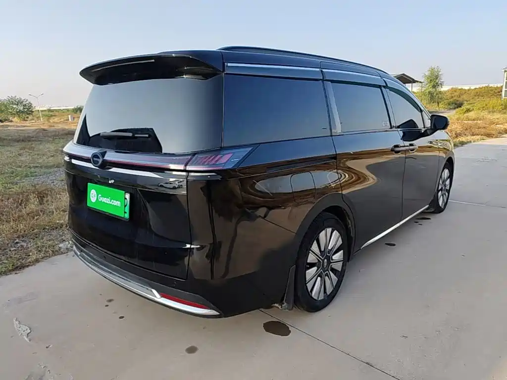 GAC Motor Trumpchi E8 PHEV — миниатюра 7