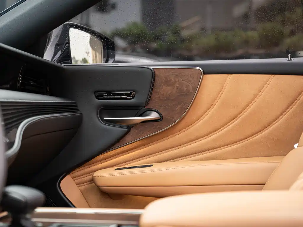 Lexus LS — миниатюра 19