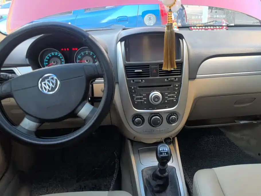 Buick Excelle — миниатюра 12