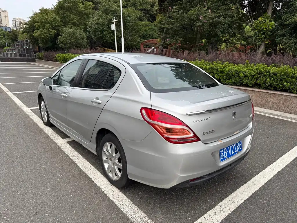 Peugeot 308 — миниатюра 4