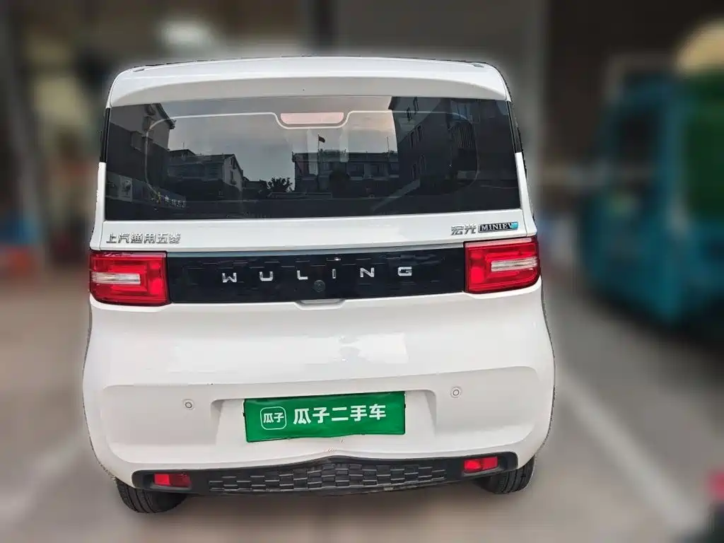 Wuling MINIEV — миниатюра 3