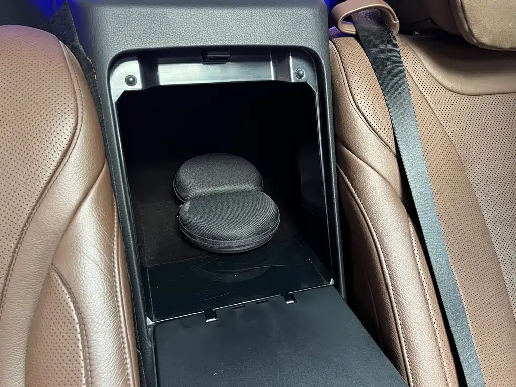 Mercedes-Benz S-Class — миниатюра 12