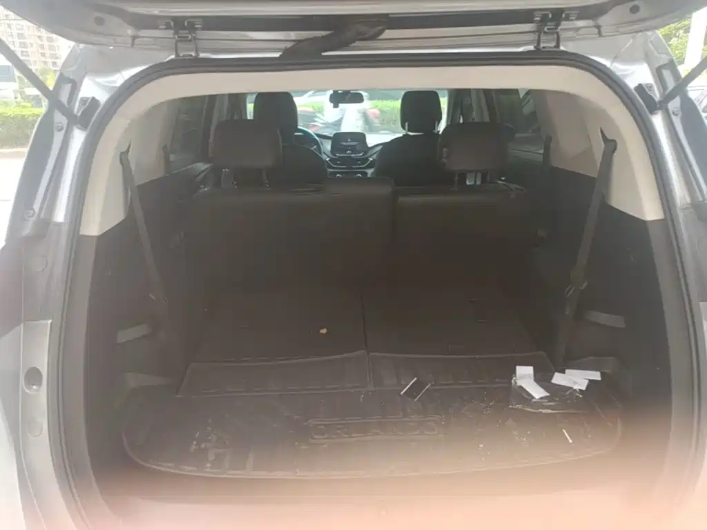 Chevrolet Volando — миниатюра 19