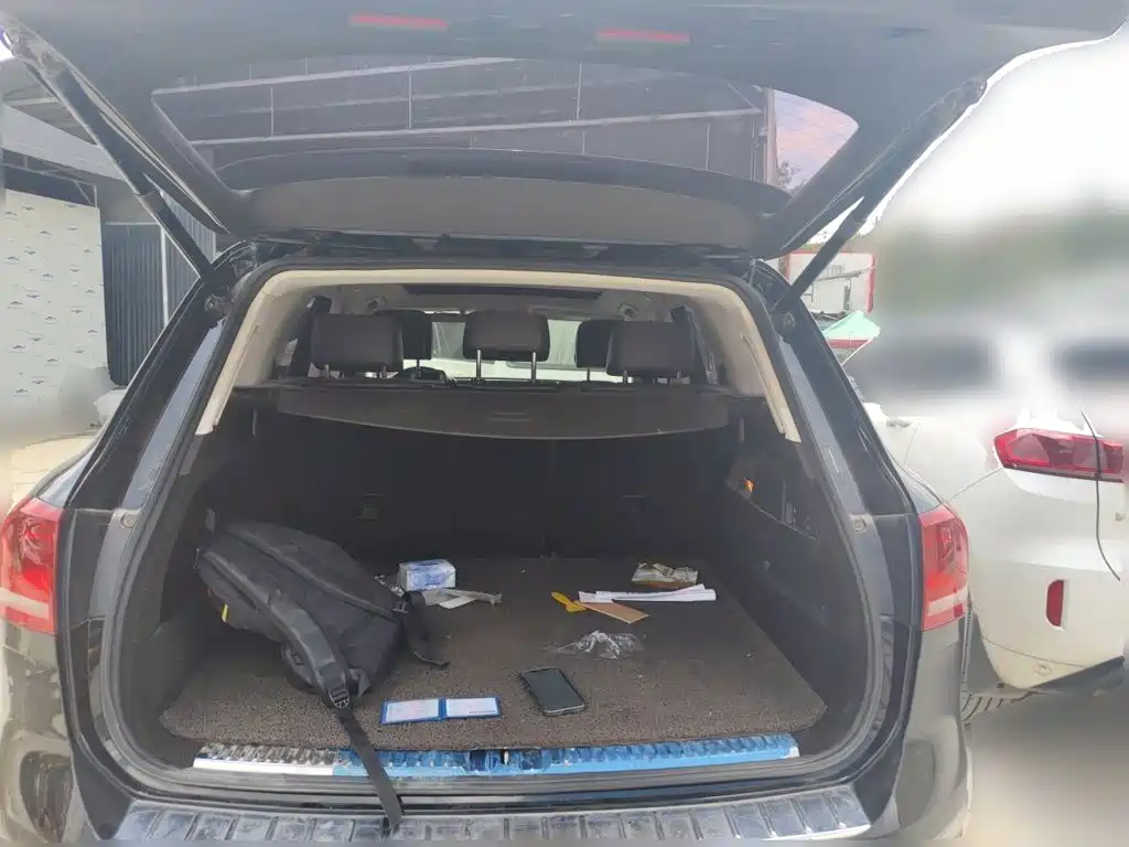 Volkswagen Touareg — миниатюра 20
