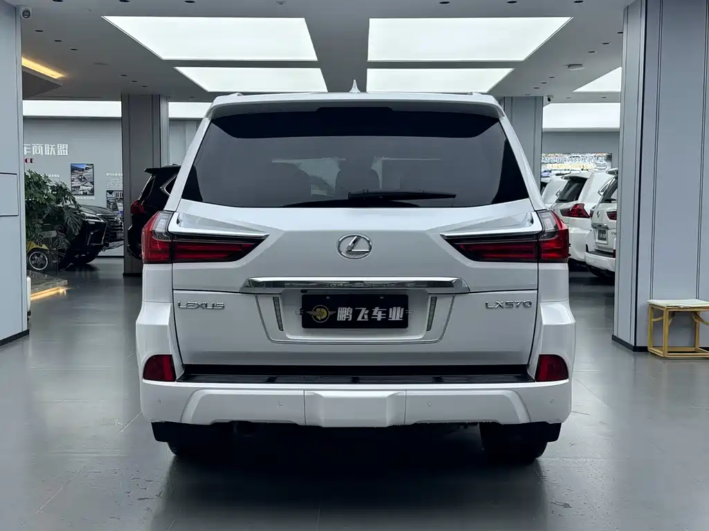 Lexus LX 2020 570