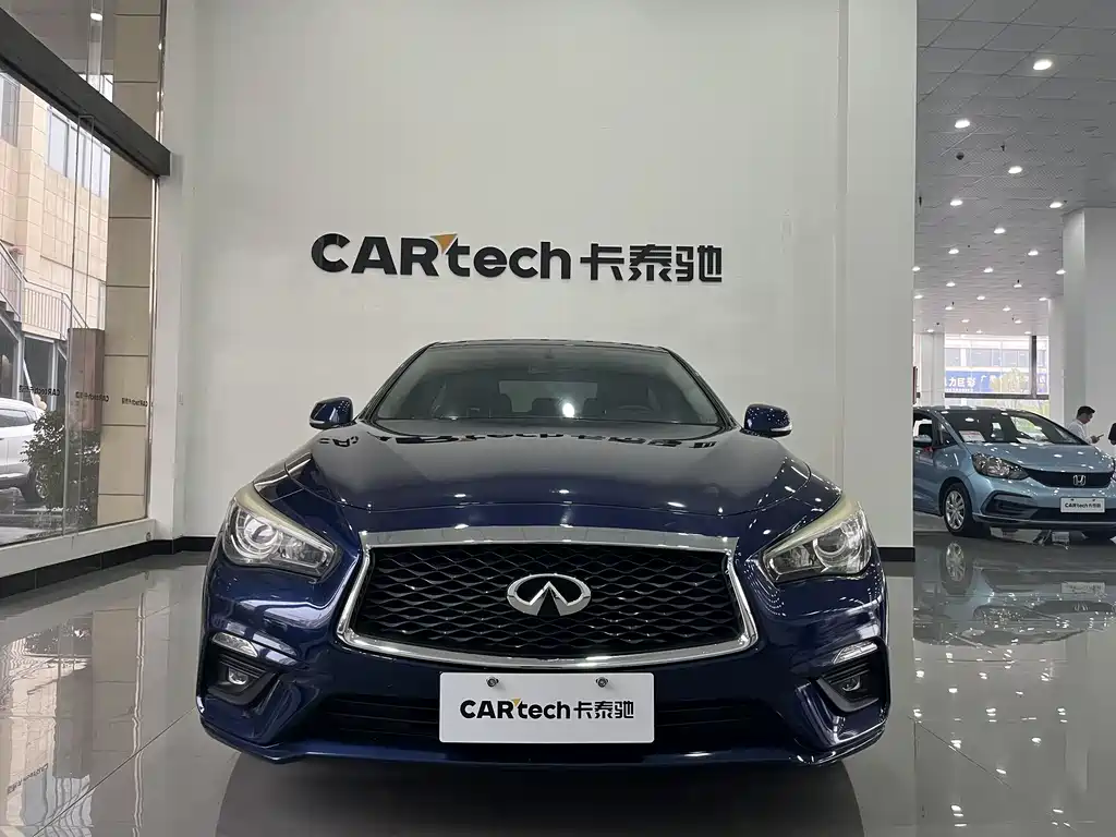 INFINITI Q50L