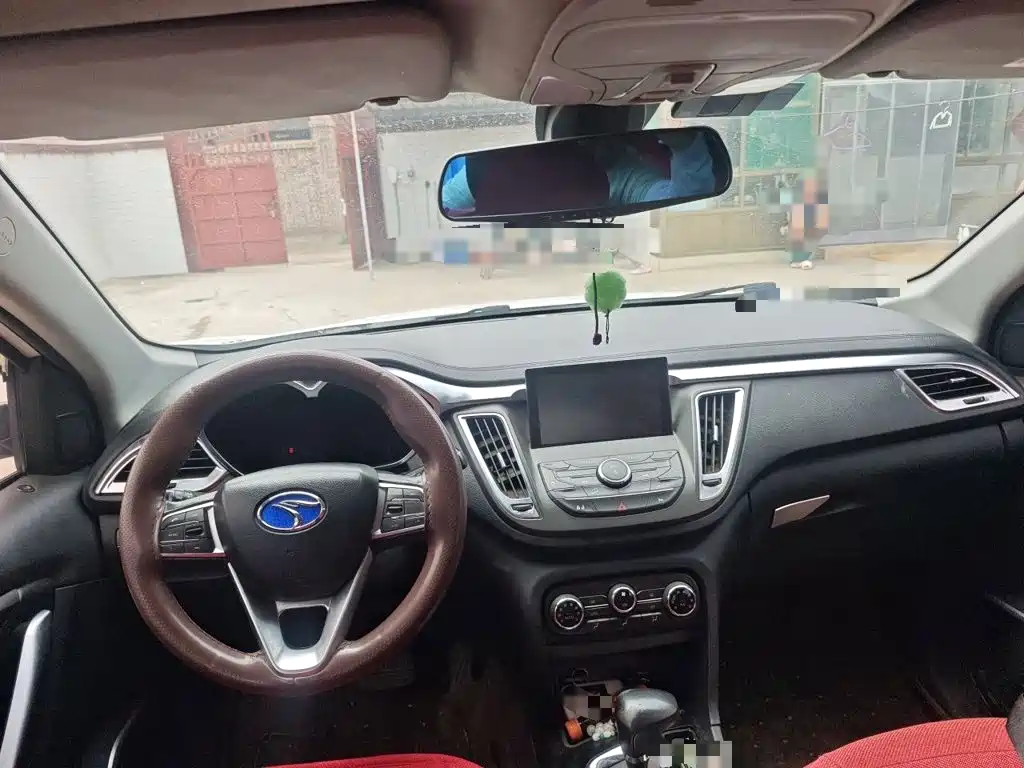 Soueast DX7 2015 1.5T AT Luxury