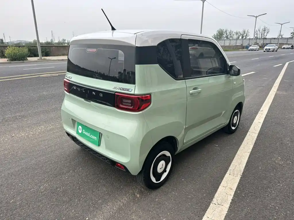 Wuling MINIEV — миниатюра 25