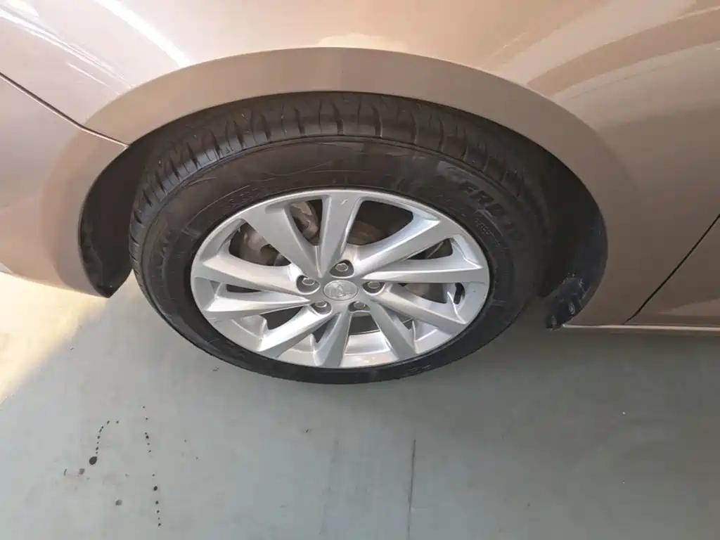 Buick Verano — миниатюра 23