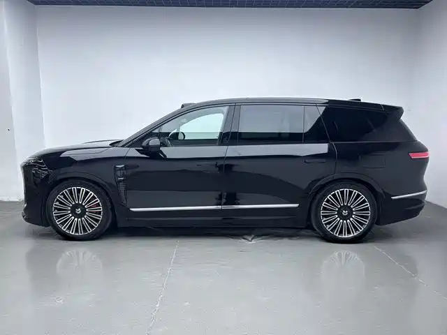 NIO ES8 — миниатюра 8