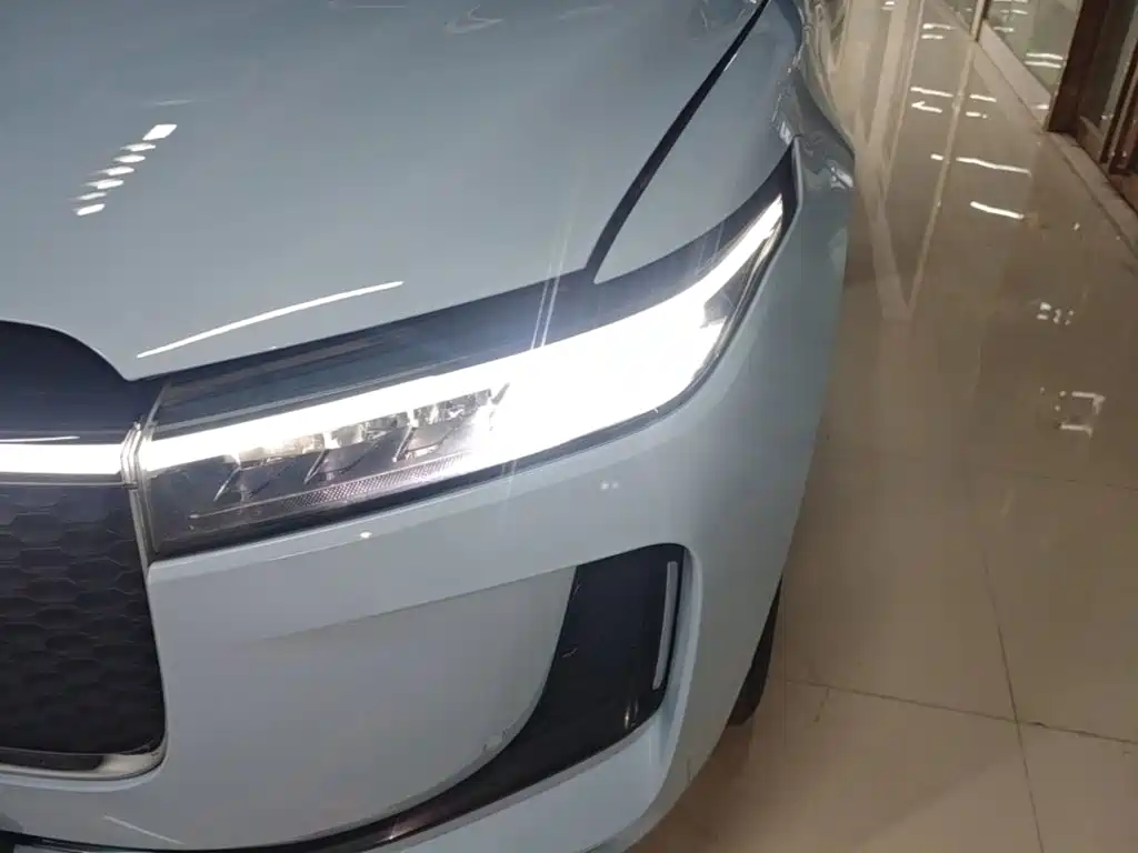 Li Auto Li ONE — миниатюра 24