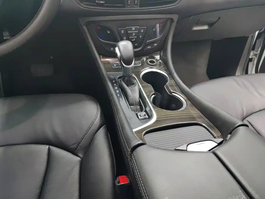 Buick Envision Plus — миниатюра 16