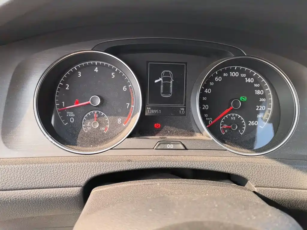 Volkswagen Golf — миниатюра 8