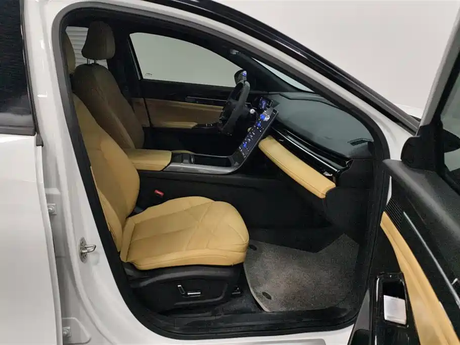 GEELY GALAXY GALAXY L6