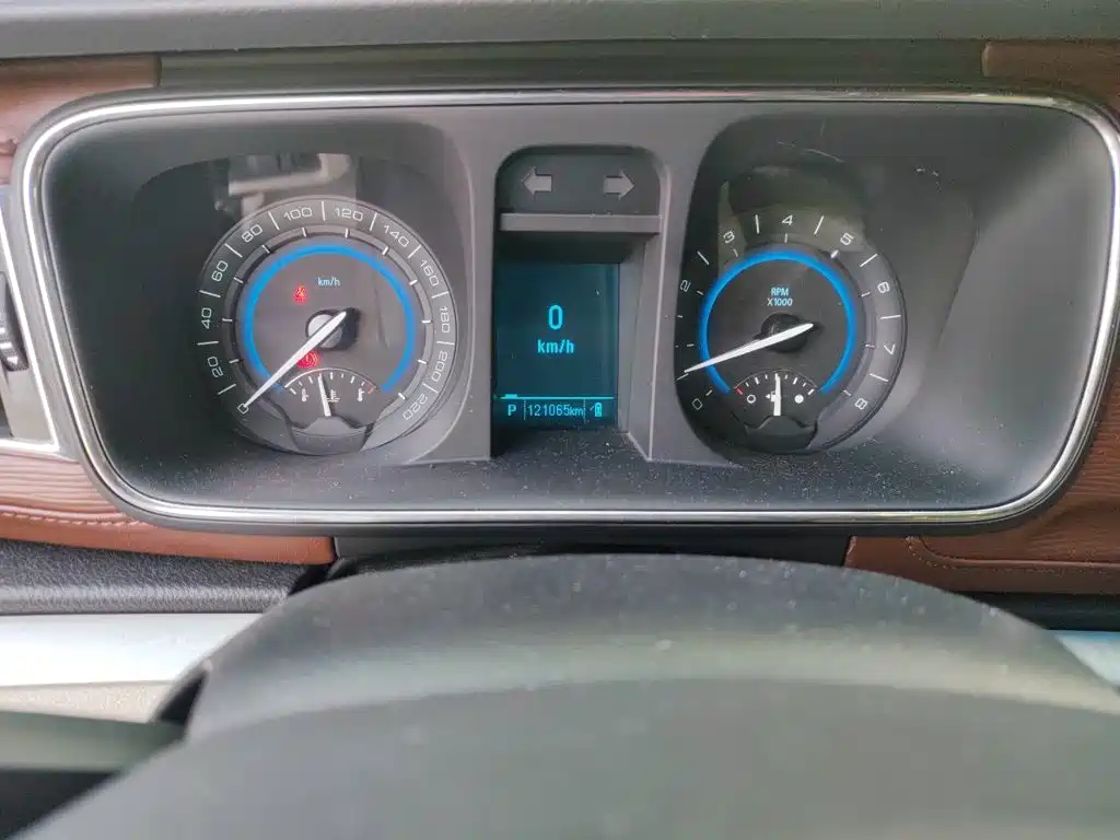 Buick GL8 — миниатюра 8