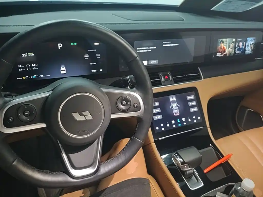 Li Auto Li ONE — миниатюра 10