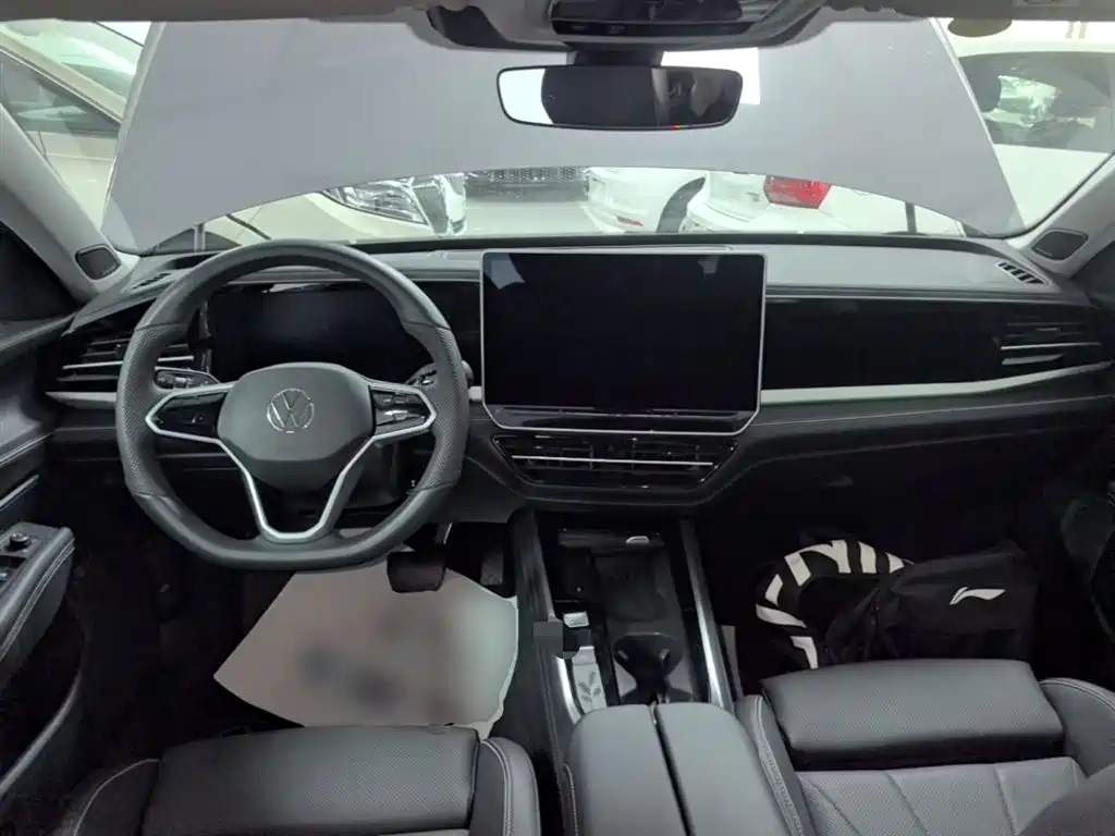 Volkswagen Passat 2025 Pro 380TSI