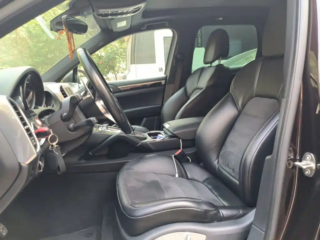 Porsche Cayenne — миниатюра 16