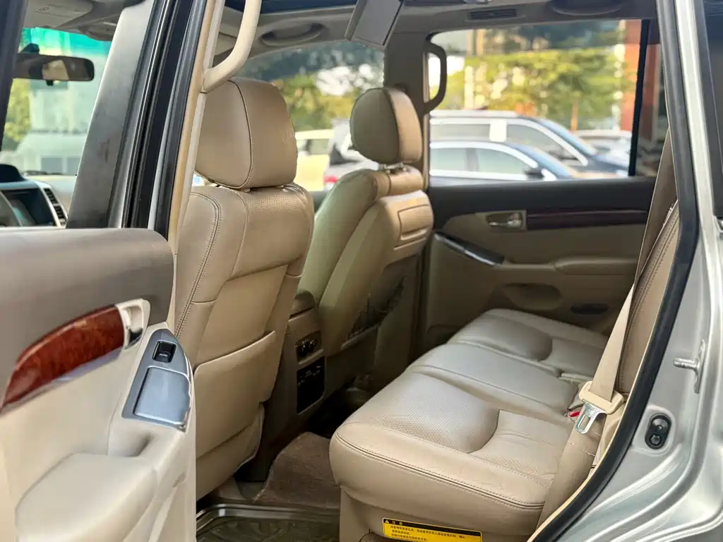 Toyota Prado — миниатюра 13