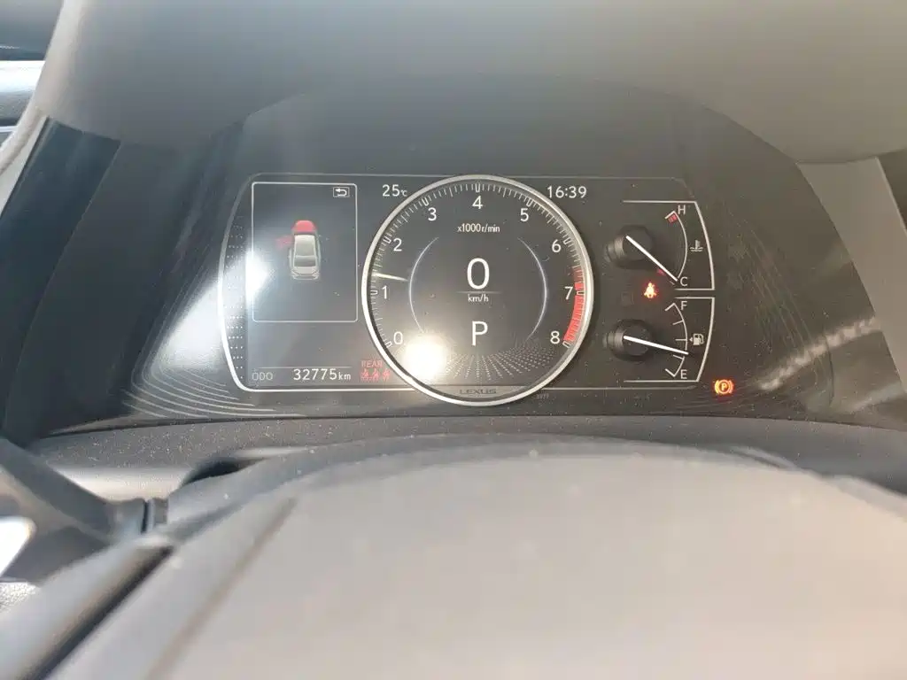 Lexus ES — миниатюра 7