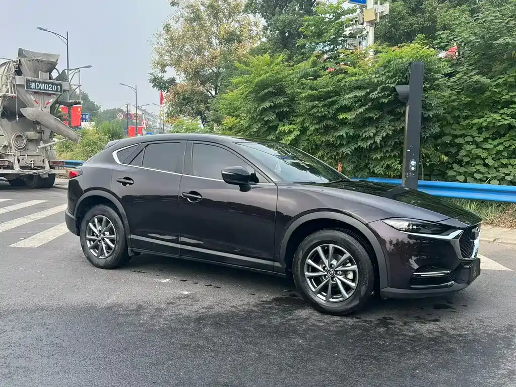 MAZDA  CX 4