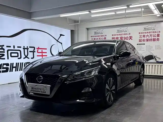 NISSAN TEANA