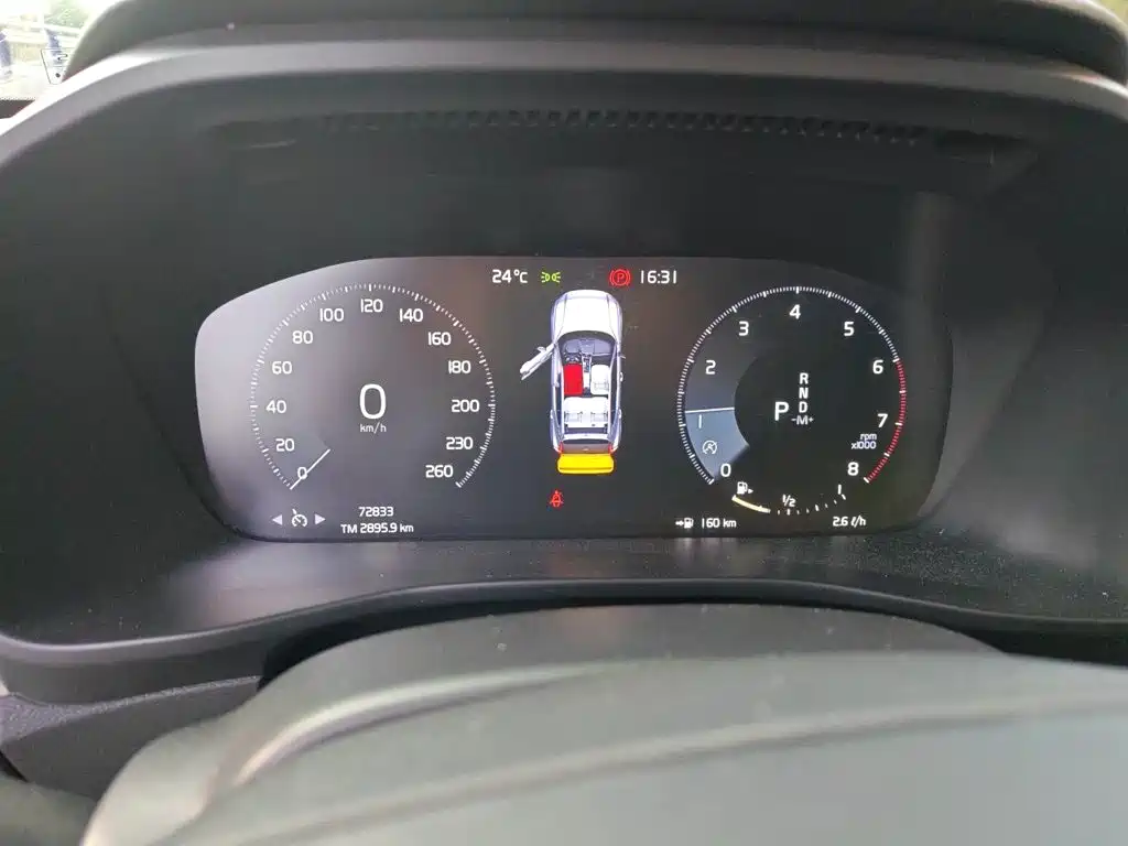 Volvo XC40 — миниатюра 7