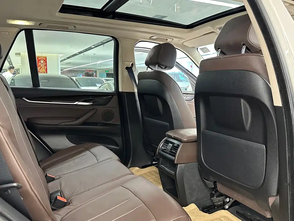 BMW X5 (Import) — миниатюра 14