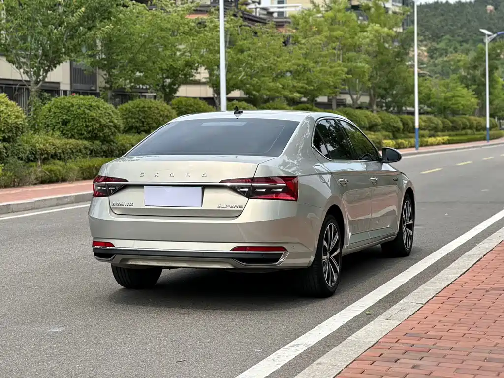 Skoda Superb 2022 TSI280 DSG Premium