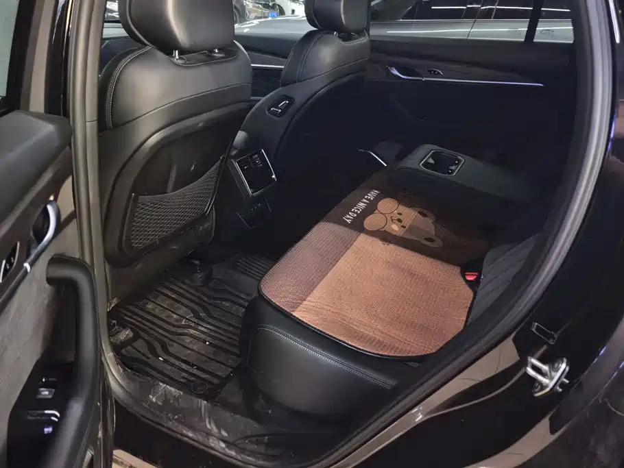 Geely Xingyue L — миниатюра 11