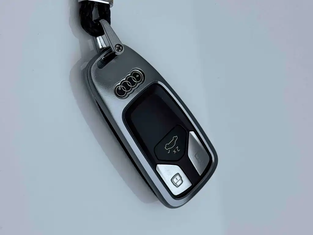 Audi A4L — миниатюра 21