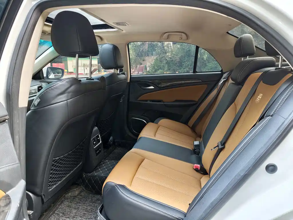 BYD Qin NEV — миниатюра 9