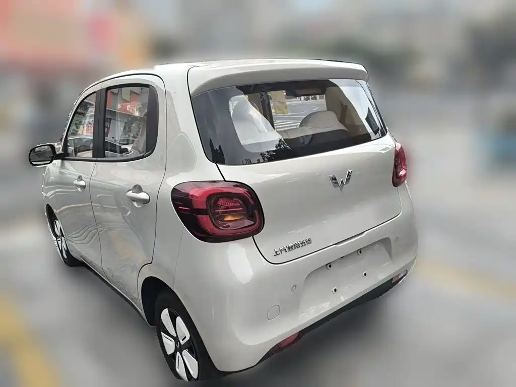 Wuling MINIEV — миниатюра 6
