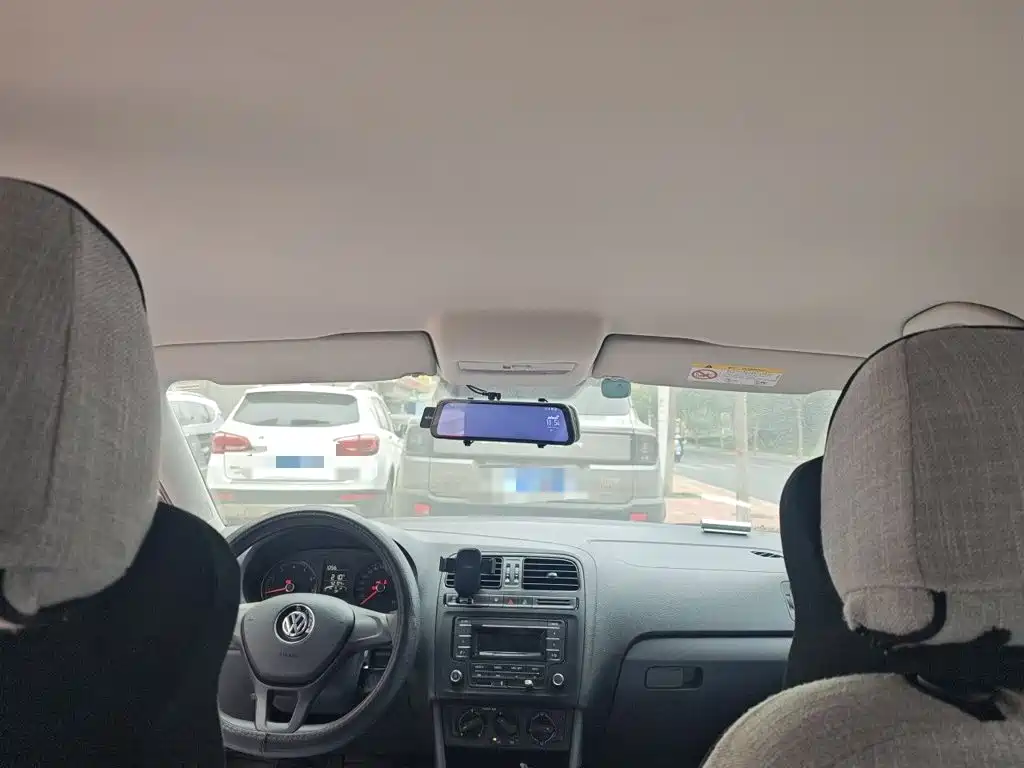Volkswagen Polo — миниатюра 14