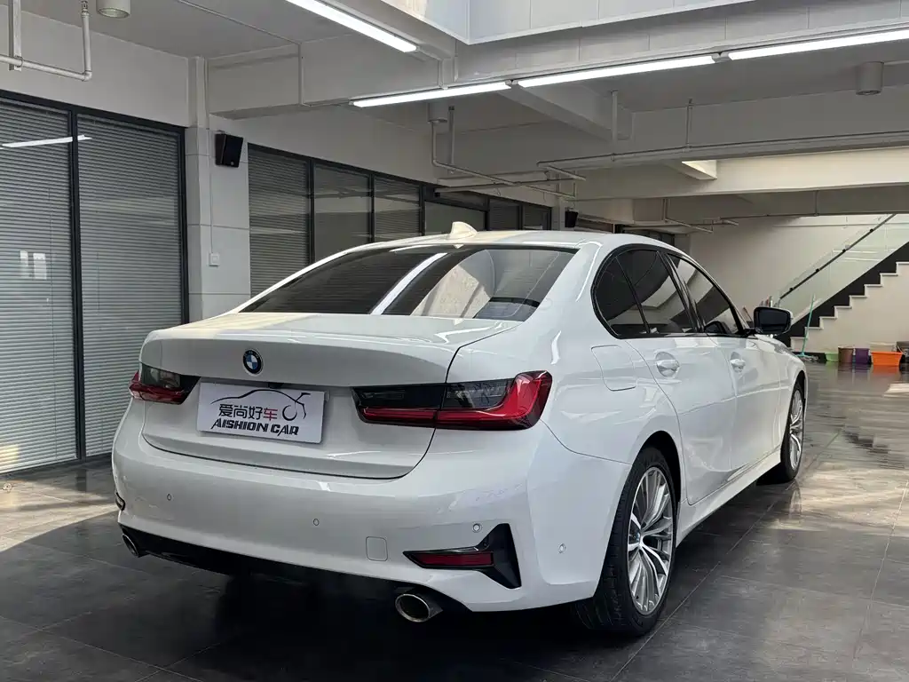 BMW 3 Series — миниатюра 7