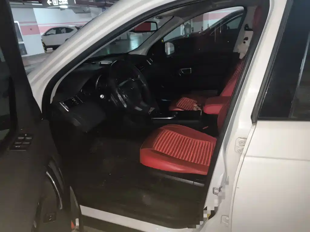 Land Rover Discovery Sport — миниатюра 11