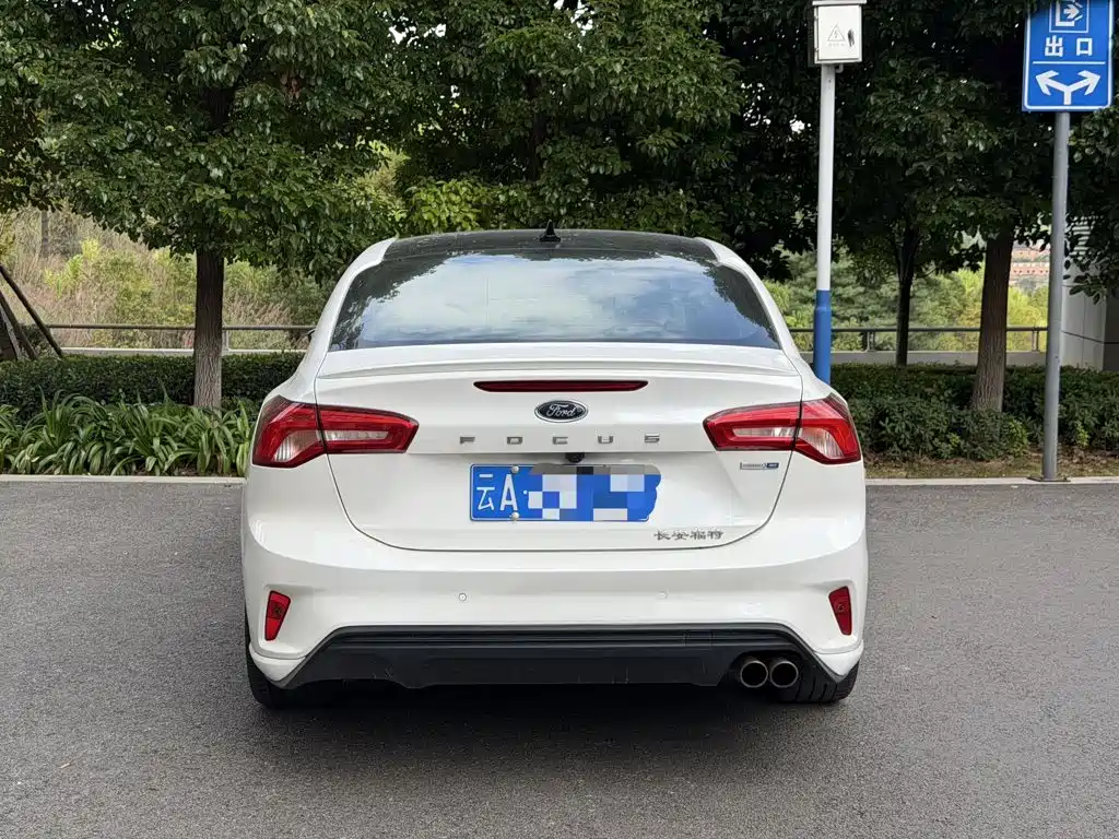 Ford Focus — миниатюра 4