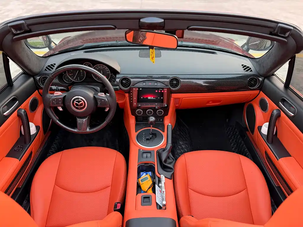 Mazda MX-5 — миниатюра 6