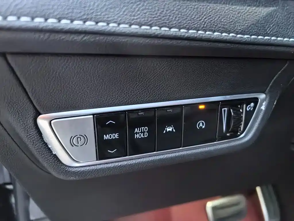 Cadillac XT5 — миниатюра 18