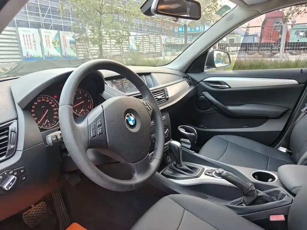 BMW X1 — миниатюра 9