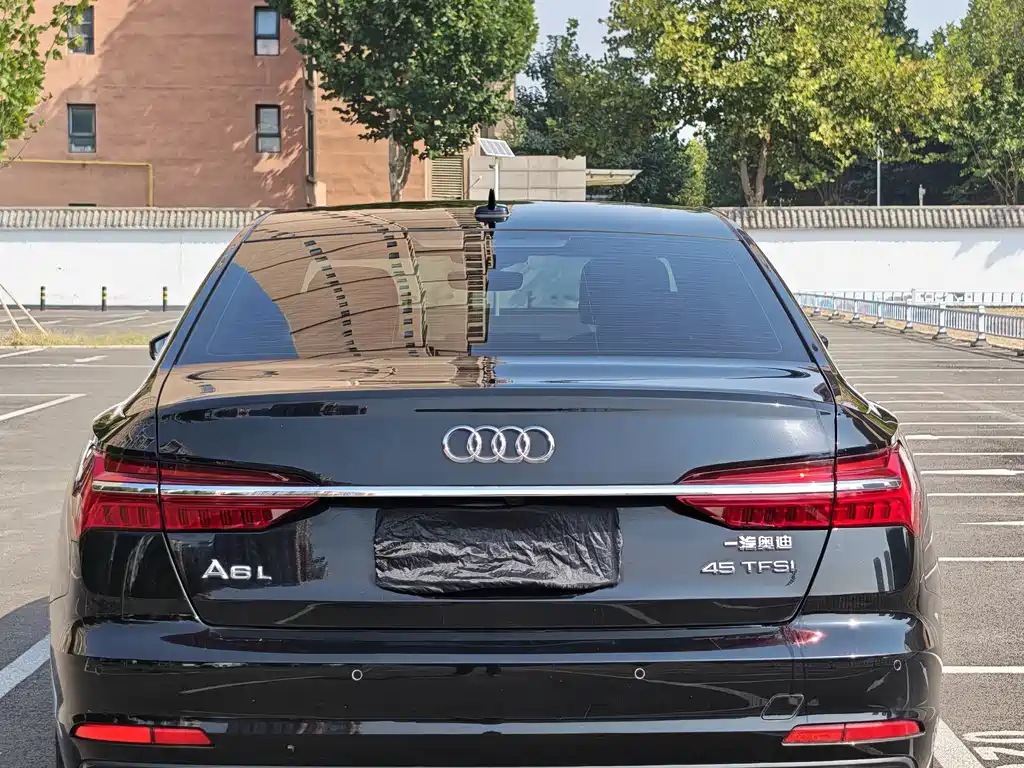 Audi A6L — миниатюра 5
