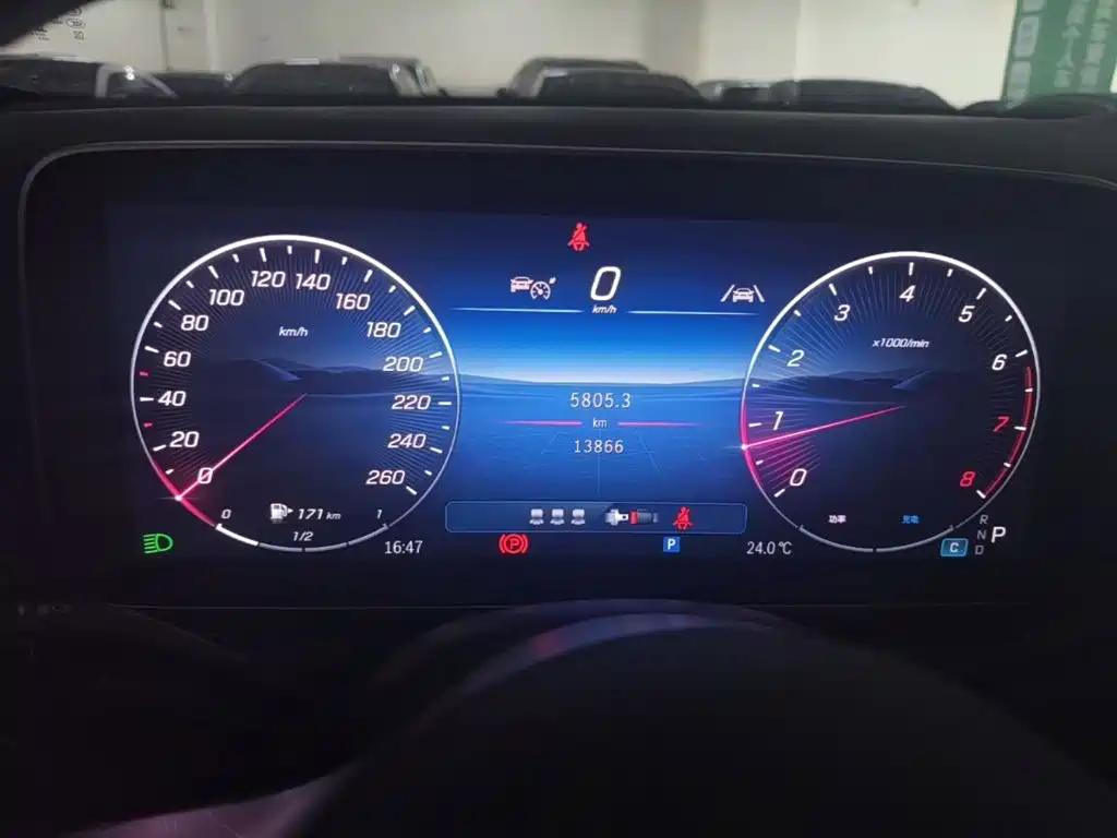 Mercedes-Benz GLC — миниатюра 8
