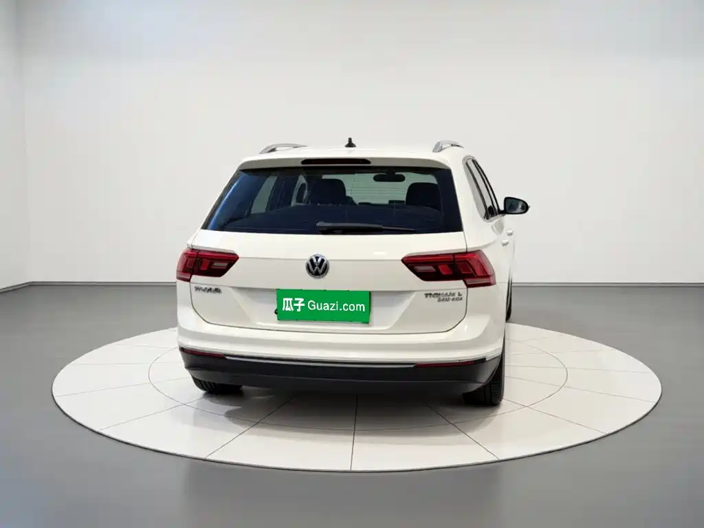 Volkswagen Tiguan L — миниатюра 5